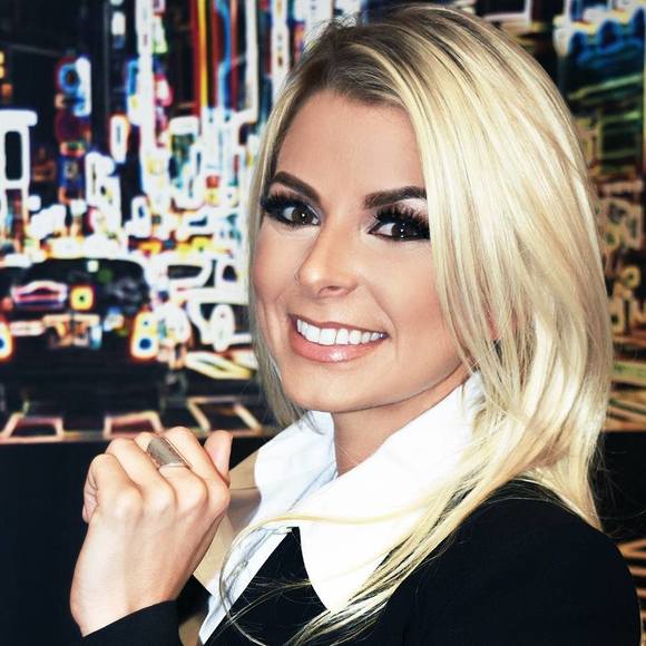 Meet your Posher, Jess - Picture 1 of 1